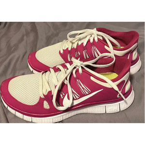 Nike Free 5.0 XE Women’s Size 8.5 Running Shoe Pink And White Athletic Sneaker.
